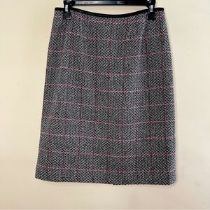 TALBOTS Black & White Tweed Pencil Skirt with Pink Checkered Pattern, 6 Petite
